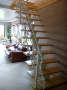 Металлические лестницы для дома в Пуховичском районе